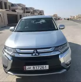 Gebraucht Mitsubishi Outlander Zu verkaufen in Al Sadd , Doha #5635 - 1  image 